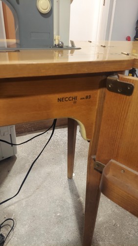 Vintage Necchi Supernova 534 Sewing Machine! MADE In Italy W/ some OEM Acces - Picture 4 of 11