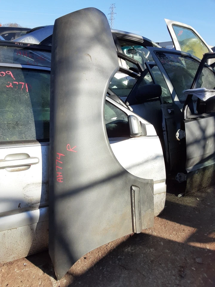 Mercedes Clase E 1996-1999 guardabarros delantero derecho del lado del pasajero OEM, 110-58482R Foto 2 de 4