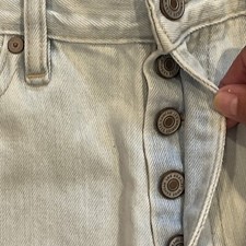 Kancan Women Denim Shorts 5/26 Button Fly Light Wash Distressed 144635 Daisy