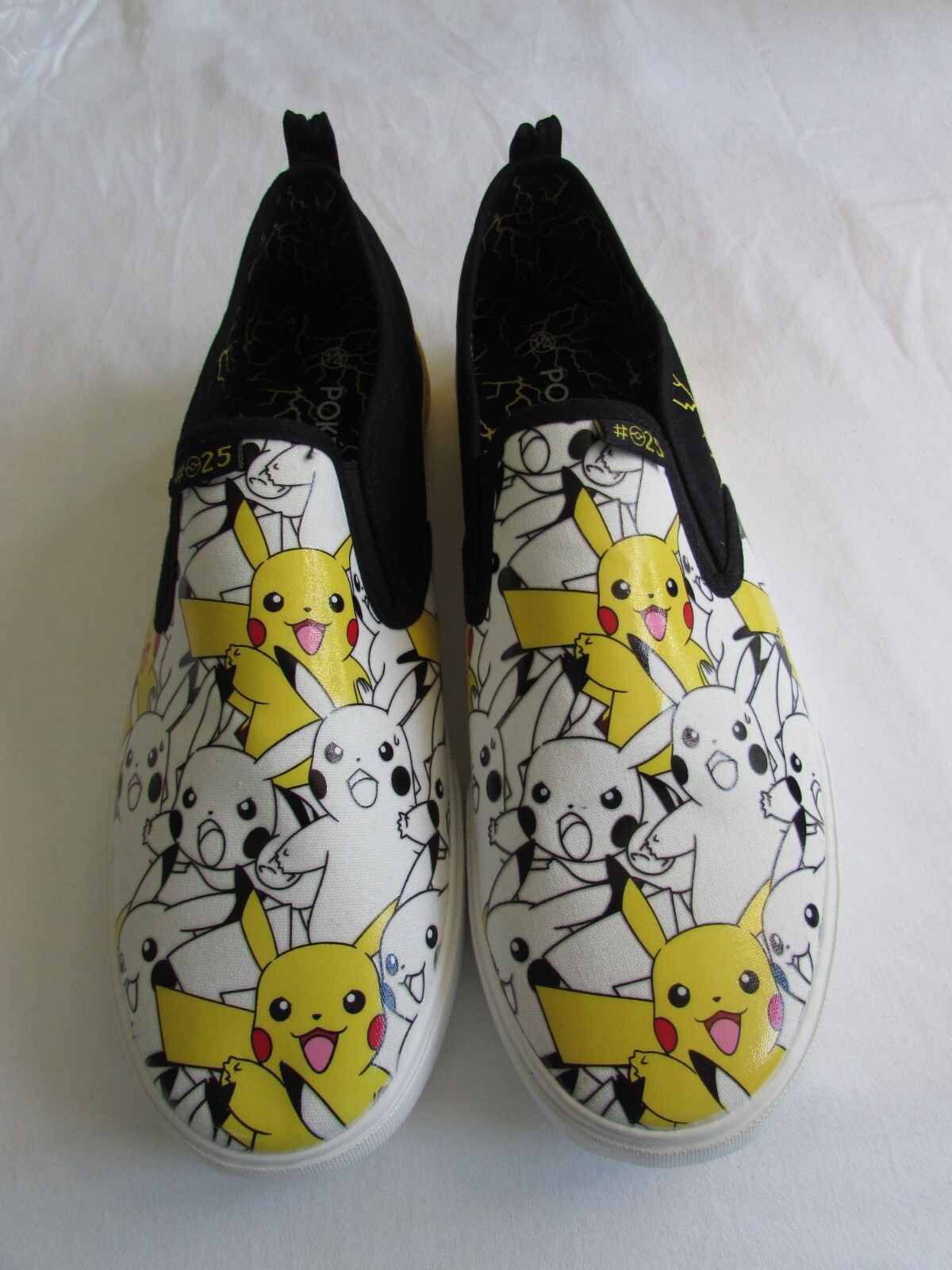 PANTOFOLA D’ORO Scarpe Uomo Pokémon Grafiche Rivestite Tela Slip On Pikachu Sneakers Giallo Tg 12