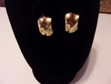 Vintage Gold Plated Clip On Earrings