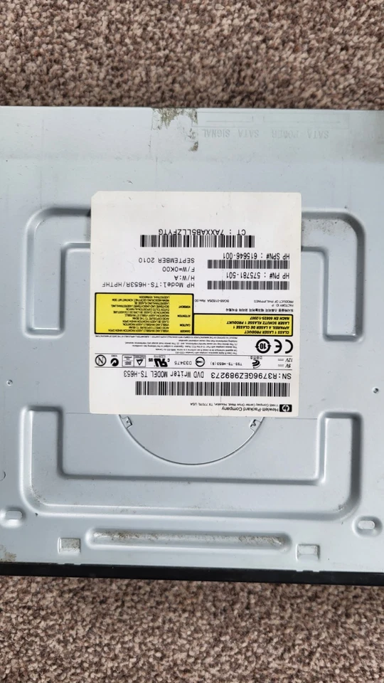 HP TS-H653R/HPTHF LightScribe DVD WRITER Optical SATA Drive TESTED! SHIPS FREE! - Image 3 of 4