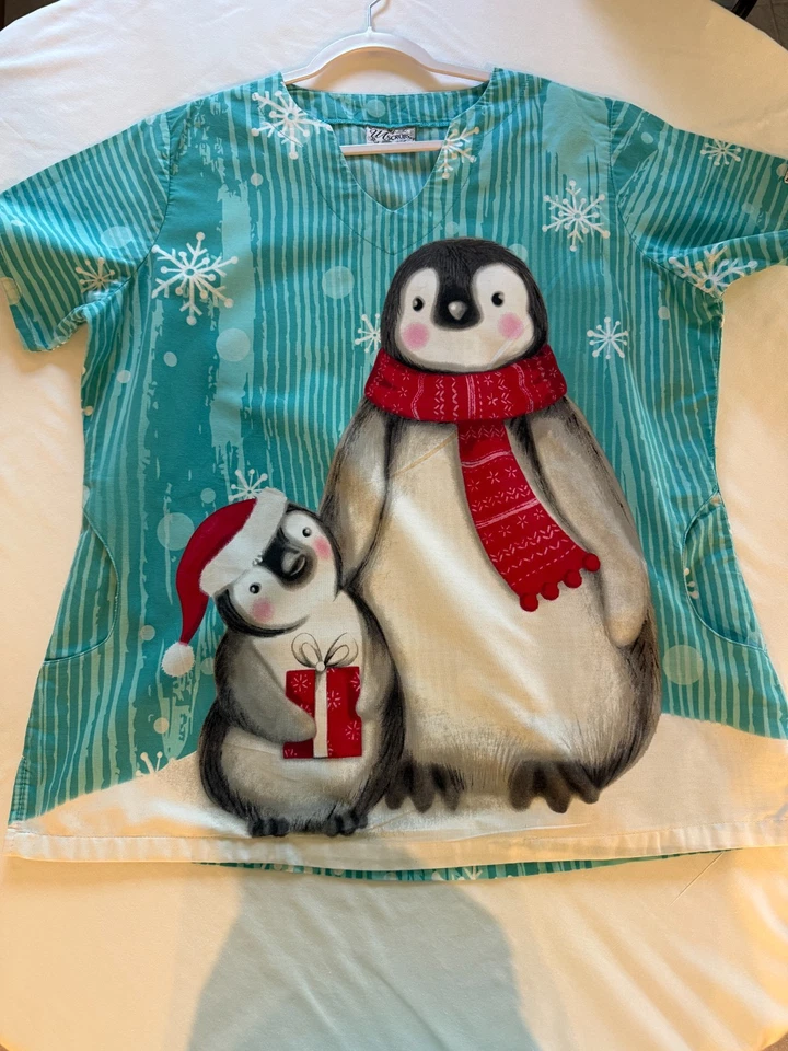 UNIFORME NAVIDAD EXFOLIANTE TOP UA EXFOLIANTE PENQUIN/PEQUEÑO PENQUIN EXCELENTE USADO (G-9) Foto 2 de 4