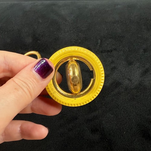 Bucherer Yellow Manual Wind Watch Keychain Swiss Made Vintage Fashion Accessory - Picture 4 of 7