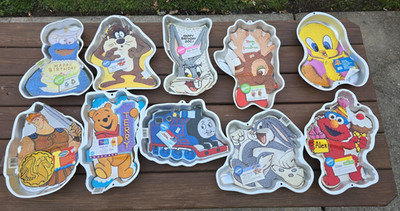 Vtg Wilton Cake Pans Lot Of 10 Tweety Bugs Taz Thomas Rudolph Pooh Hercules Elmo
