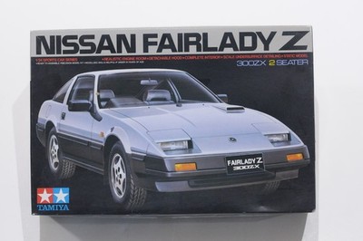 TAMIYA NISSAN FAIRLADY Z 300 ZX 2-SEATER SCALE 1:24 KIT