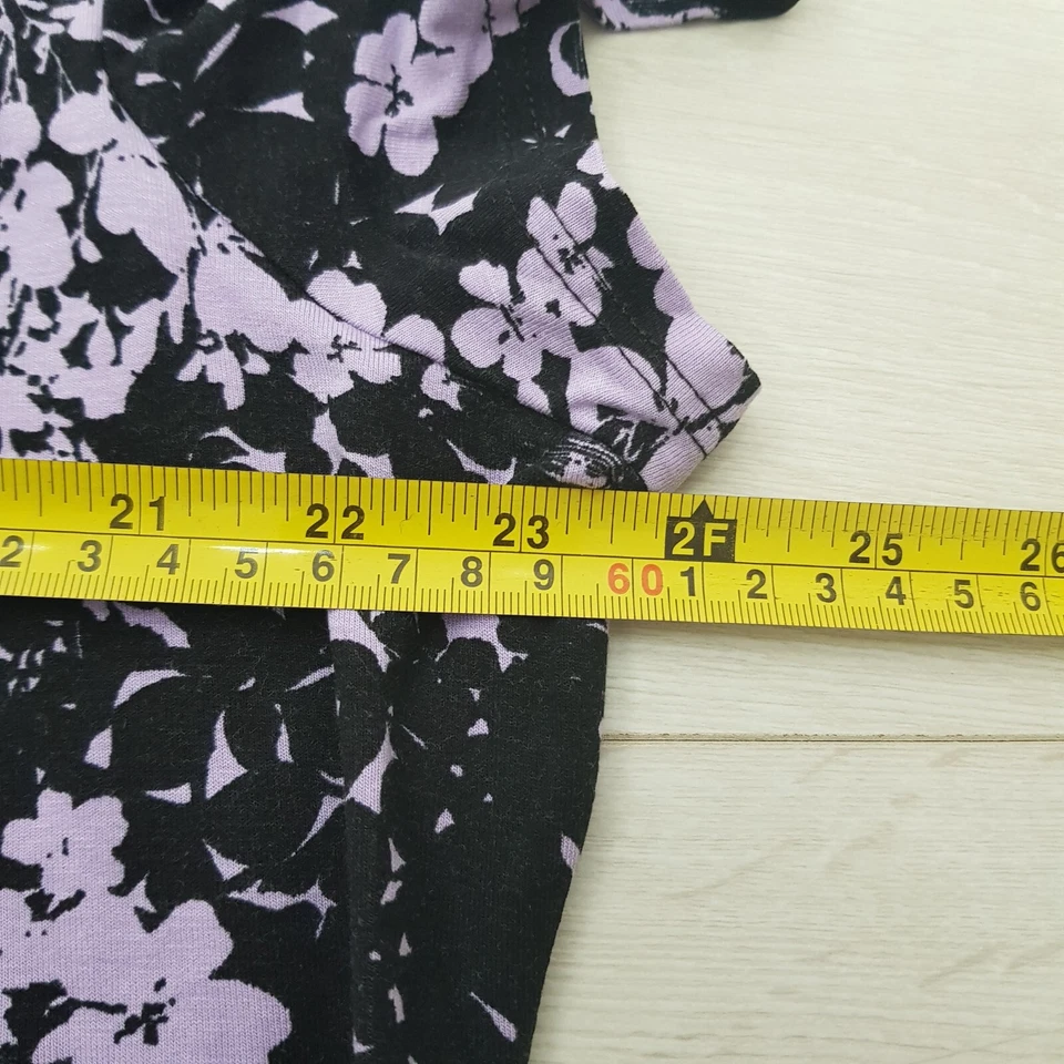 BM Summer Casual Top T-Shirt Size 24 Black Floral Stretch Cap Sleeve Holiday - Image 3 of 4