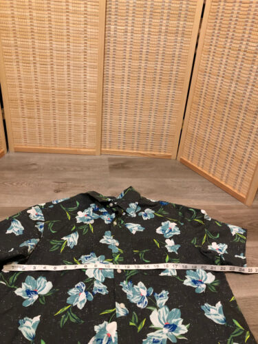 Old Navy Tropical Hawaiian Button Up Down Shirt Large Built In Flex Vintage 558 - Picture 4 of 6