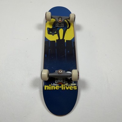 Vintage Tech Deck Handboard Blind Nine Lives 27cm Skateboard 10.5 Inch