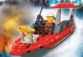 Lego 7043 Town World City Fire Firefighter- 64 Pieces NEW Sealed