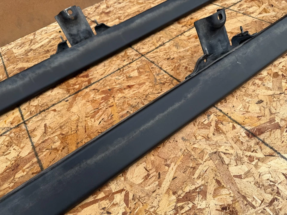 FORD BRONCO 21-25 OEM 4DOOR ROCK РЕЛЬСЫ ПОДНОЖКИ В СБОРЕ - Изображение 4 из 4