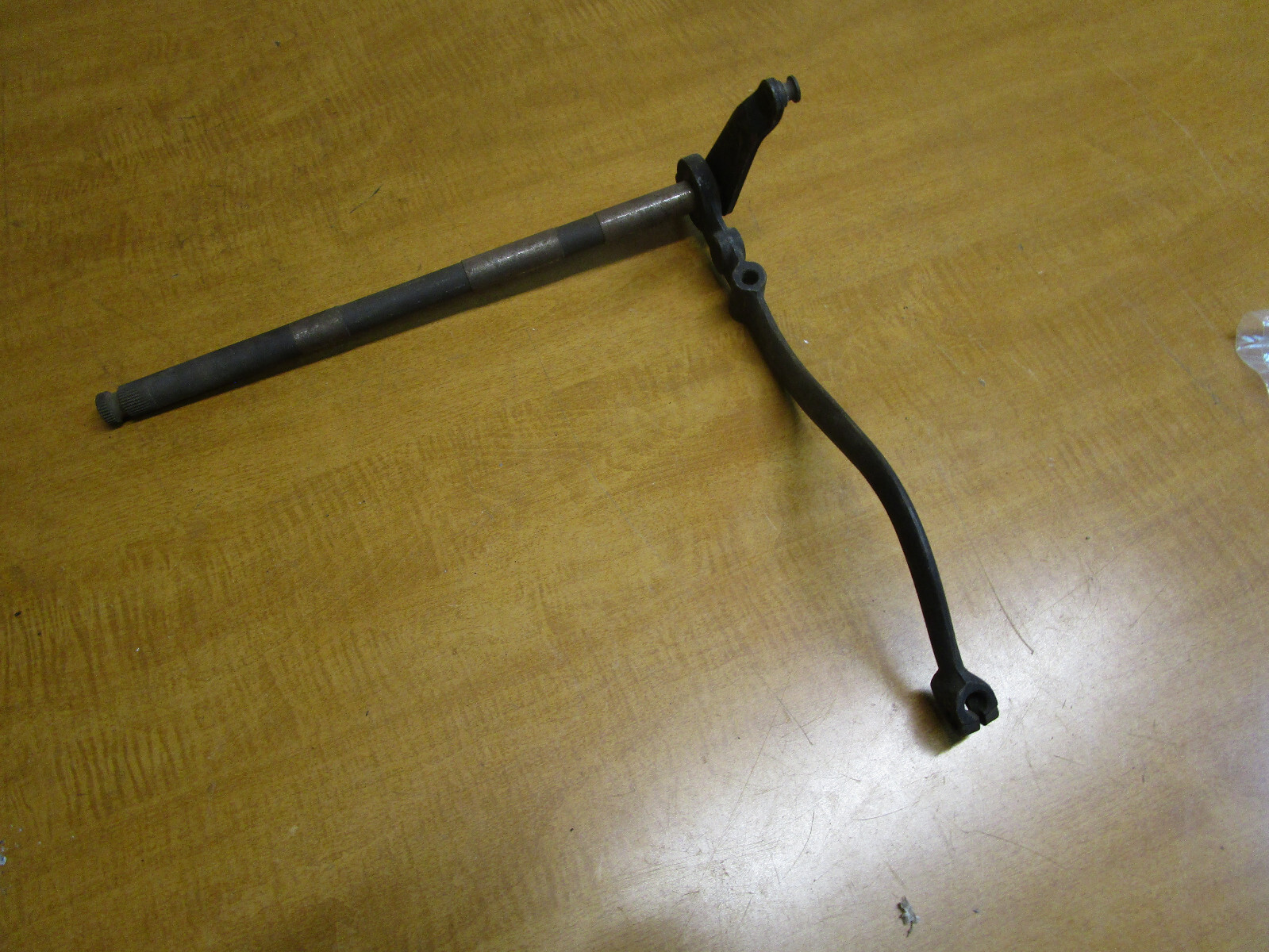 Ferrari 365 GT  2+2 Clutch Lever (NEW) P/N 660777