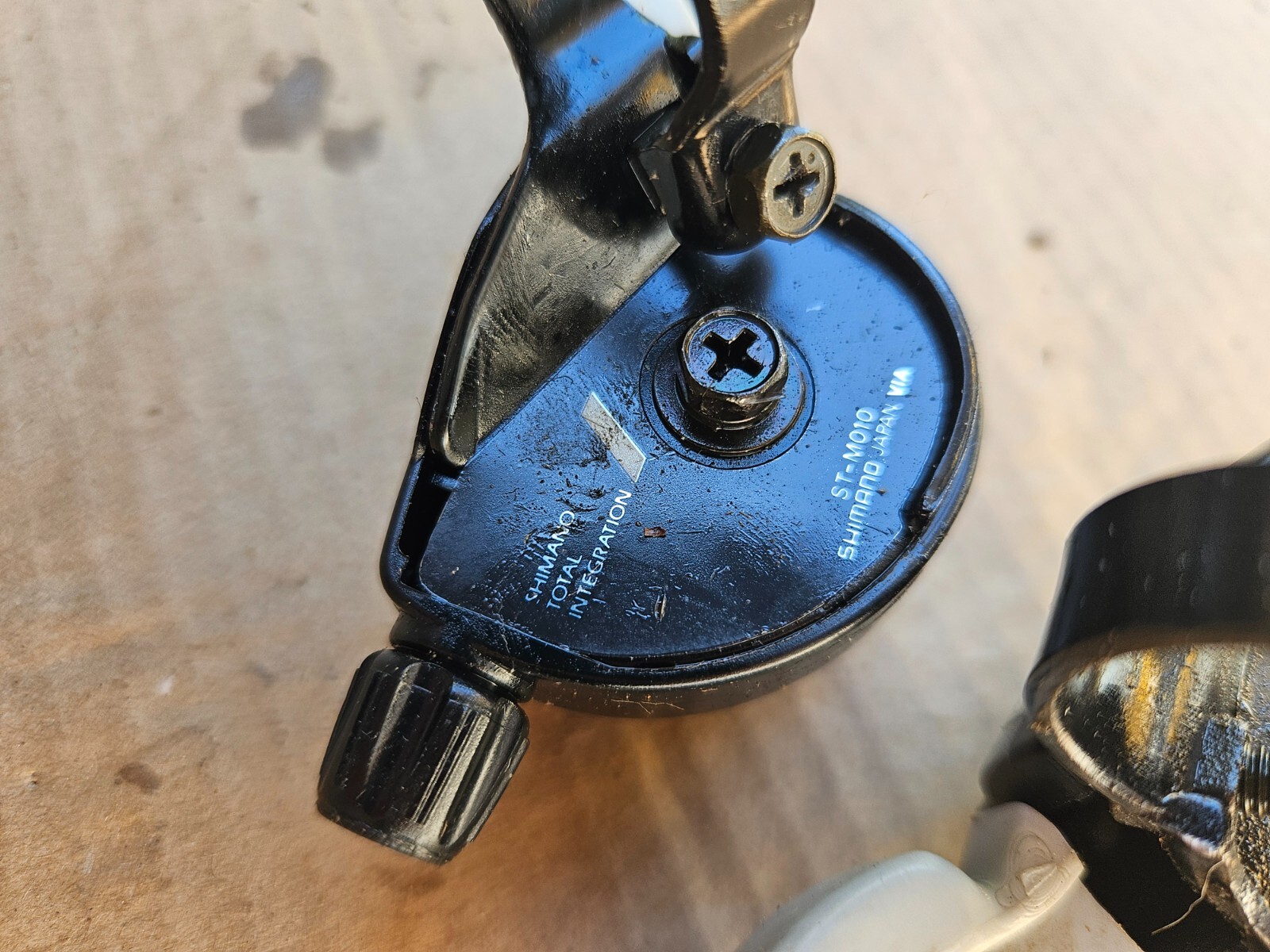 Shimano 100GS 7 Speed 3x7 Trigger Shifters Mountain Bike ST-M010 Black Japan