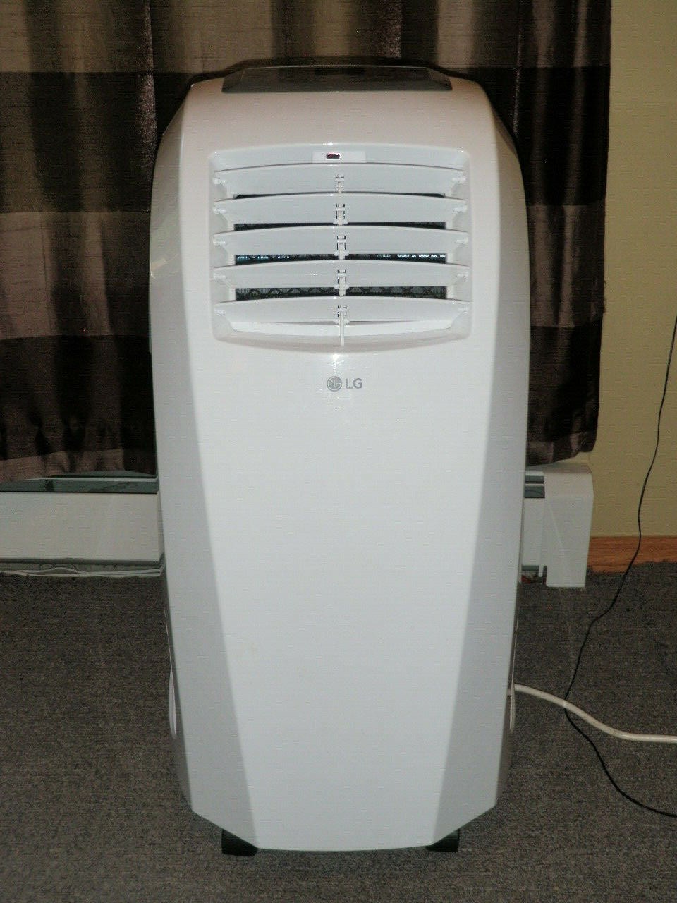 LG LP1015WNR - 10,000 BTU 110V Portable 