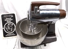 Sunbeam Vista Deluxe 12 Speed Mixmaster Mixer Retro Chrome Bowls Book Works VTG