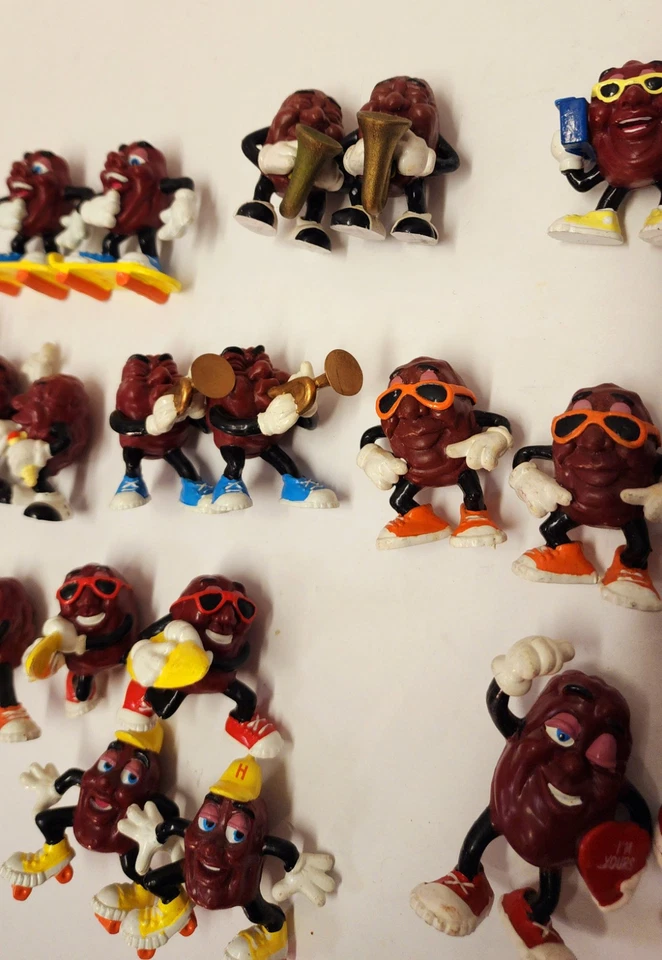 California Raisin Figures 1987-1989 Applause Lot Of 21 PVC, Excellent condition - Image 2 of 4