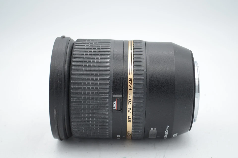 Lente Tamron SP 24-70mm f/2.8 DI VC USD para Canon EF-Mount, com tampas e capô - Imagem 4 de 4