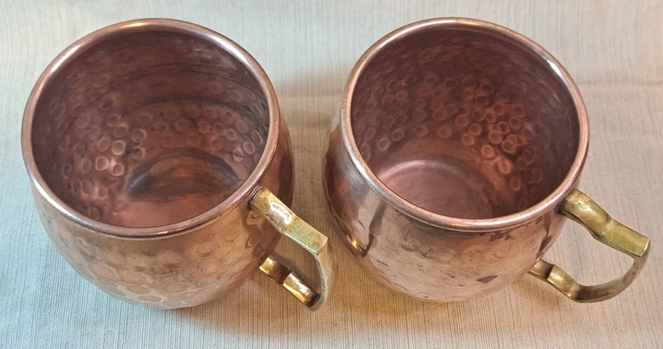 Lote de 2 tazas taza cerveza mula hoyuelo martillado cobre latón mango Foto 2 de 4
