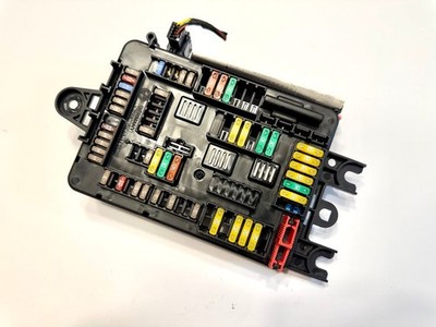 2011-2018 BMW 320i 328i 330i 335i 340i M3 Fuse Relay Box Fusebox 9389072-01 OEM