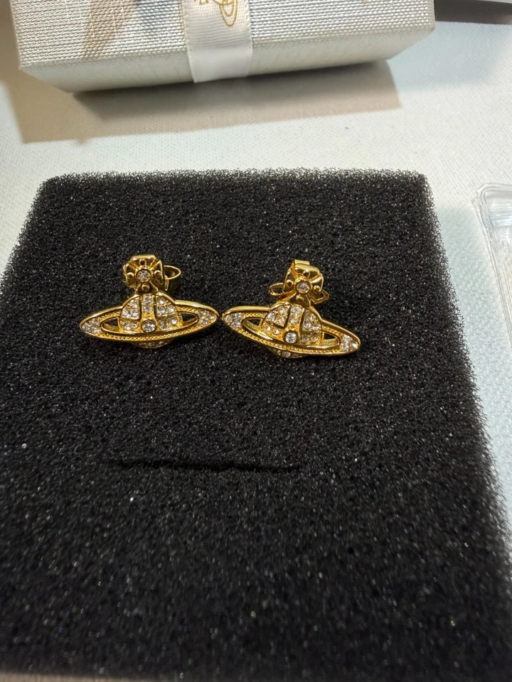 Pendientes Vivienne Westwood Oro Mini Bajor Relieve Nuevos Con Todo Embalaje Foto 2 de 4