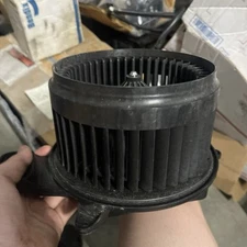 CR705002 / CR705003 Genuine Paccar Blower Motor Assembly OEM - New