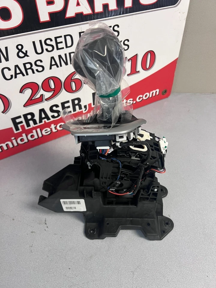 OEM Mopar 2017 2018 Jeep Cherokee Transmission Shifter 6MD102X9AB - Image 3 of 4