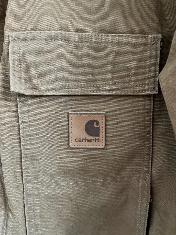 Jaqueta Carhartt Duck tradicional acolchoada forrada celeiro marrom tamanho XL Reg. - Imagem 2 de 4