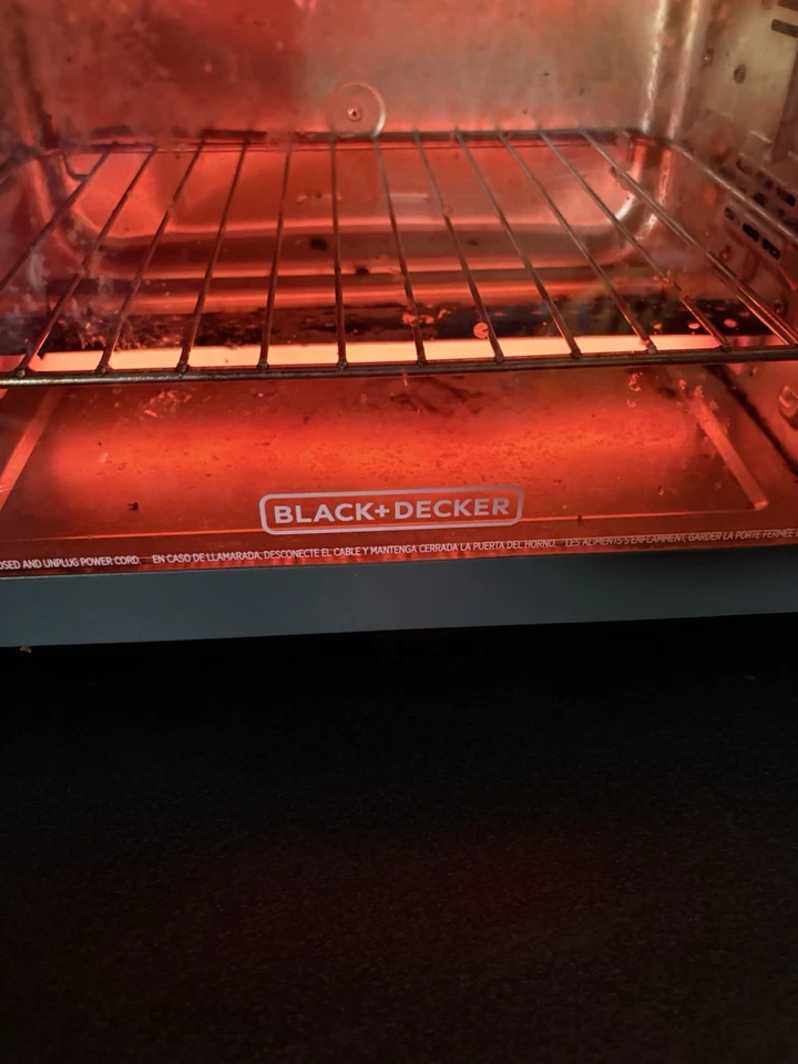 Black And Decker Small Toaster Oven Stainless Steel Color. Used - Image 2 of 4