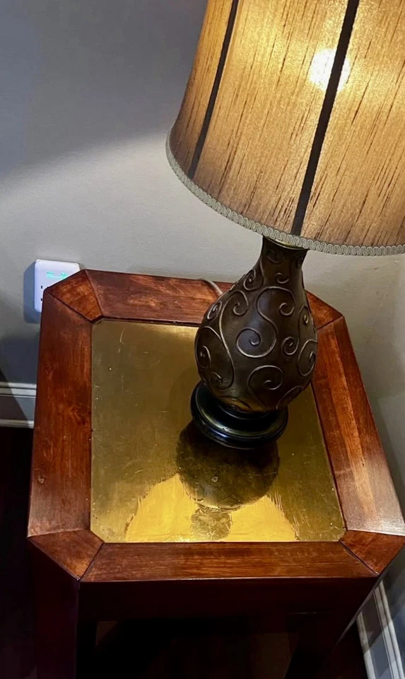 Mesas de café y terminales MCM de colección/JUEGO DE 3/acabado roble rojo con incrustación de tono cobre/sólido Foto 4 de 4