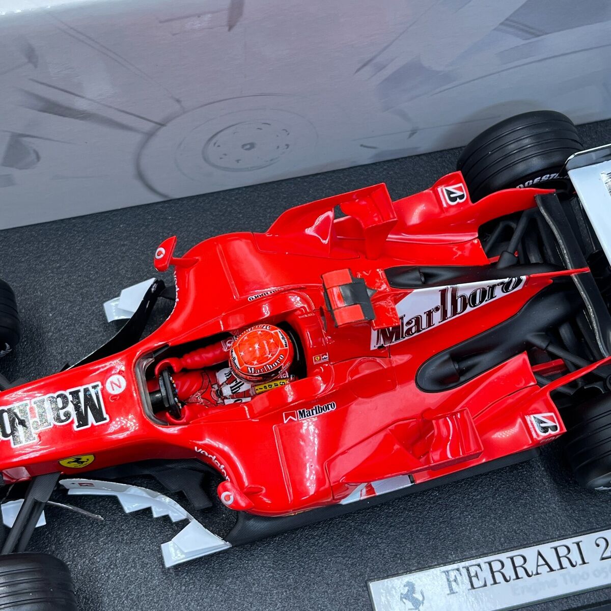 Hot Wheels Racing 1/18 Ferrari 248 F1 V8 Michael Schumacher Hot Wheels Racing 1/18 Ferrari 248 F1 V8 Michael Schumacher