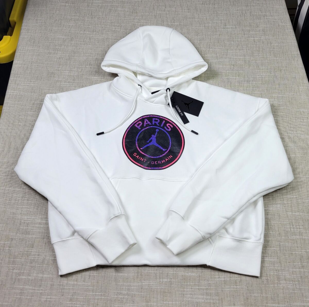 NIKE Air Jordan PSG Hoodie Medium Womens White Black NIKE Air Jordan PSG Hoodie Medium Womens White Black