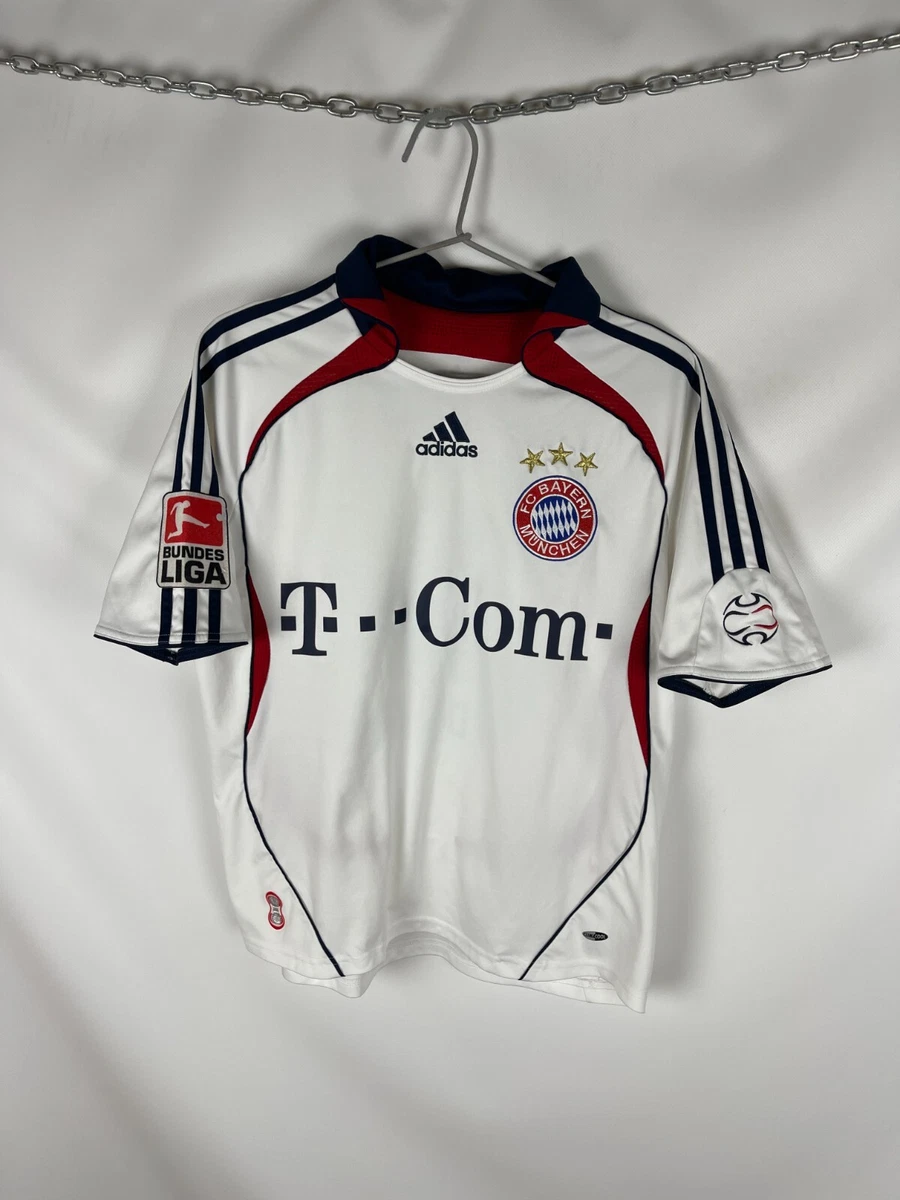 bayern munich jersey number 11