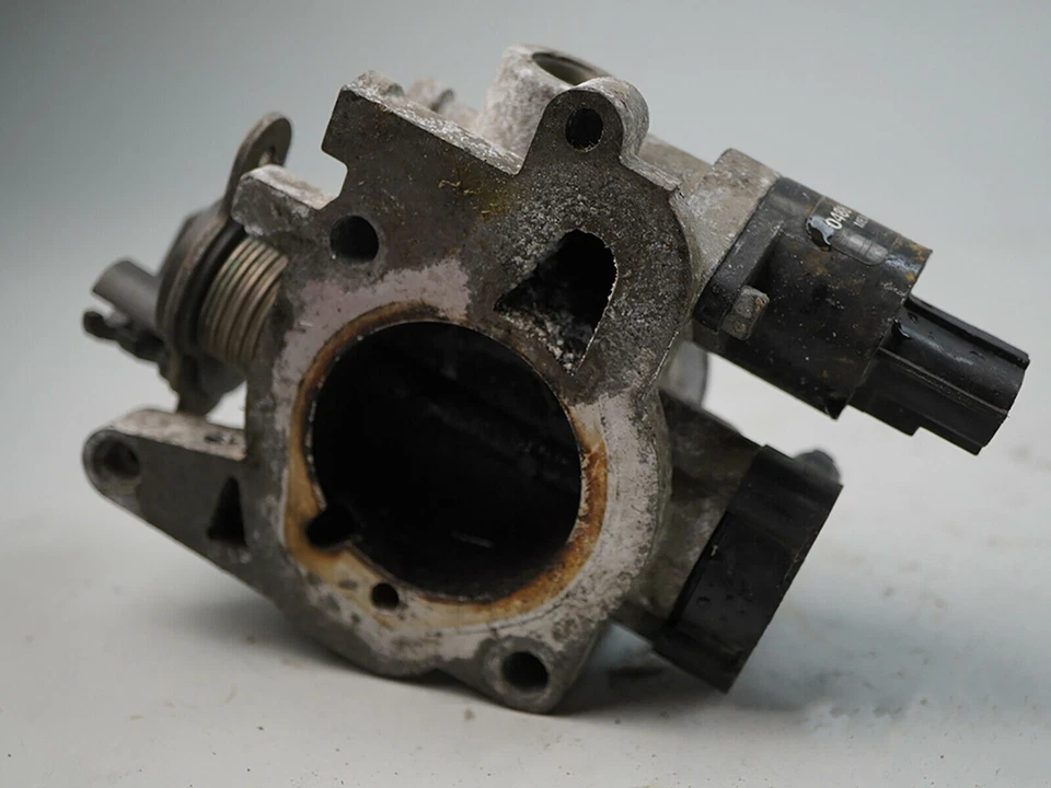 1998 - 2000 Plymouth Breeze Engine Throttle Body Air Control Valve Assembly Oem Foto 2 de 4