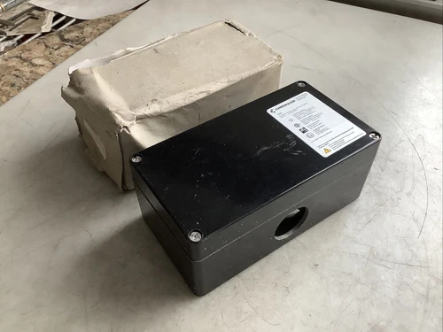 CHROMALOX UMC MULTIPLE ENTRY POWER CONNECTION BOX 678