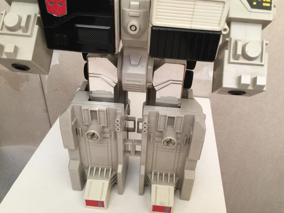 Transformers G1 1985 METROPLEX figure rubber wheels hasbro takara JAPAN - Image 2 of 4