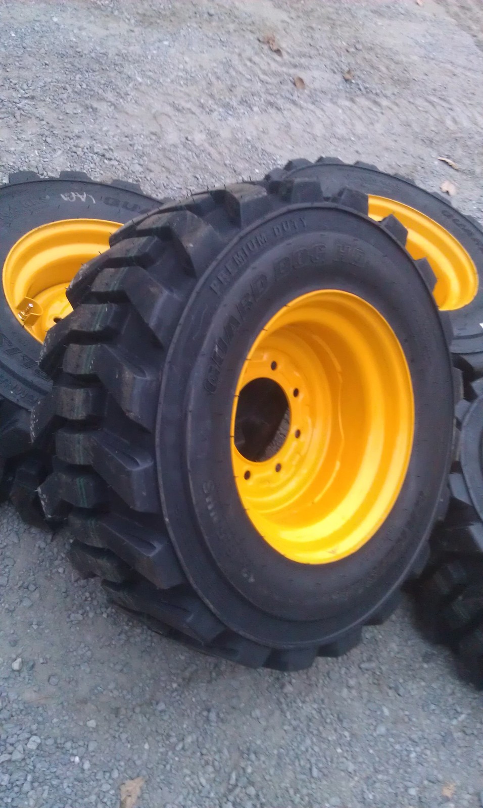 4 NEW 1216.5 Carlisle Guard Dog Tires & Rims for New Holland12X16.5