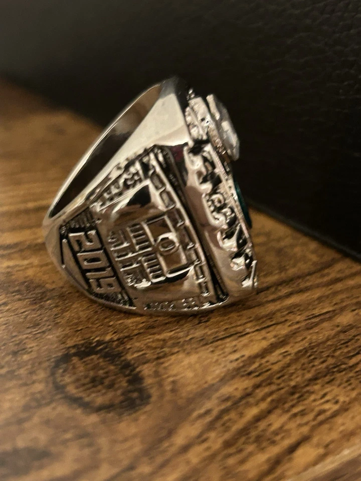 Anillo réplica campeonato Oregon Foto 3 de 3