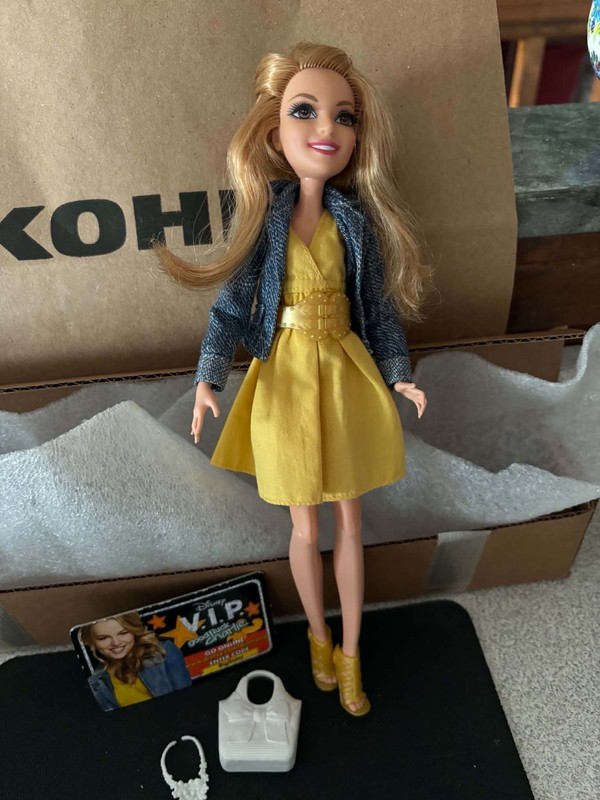 Disney V.I.P. Teddy Duncan 11in Fashion Doll w/ Yellow Dress & Accessories