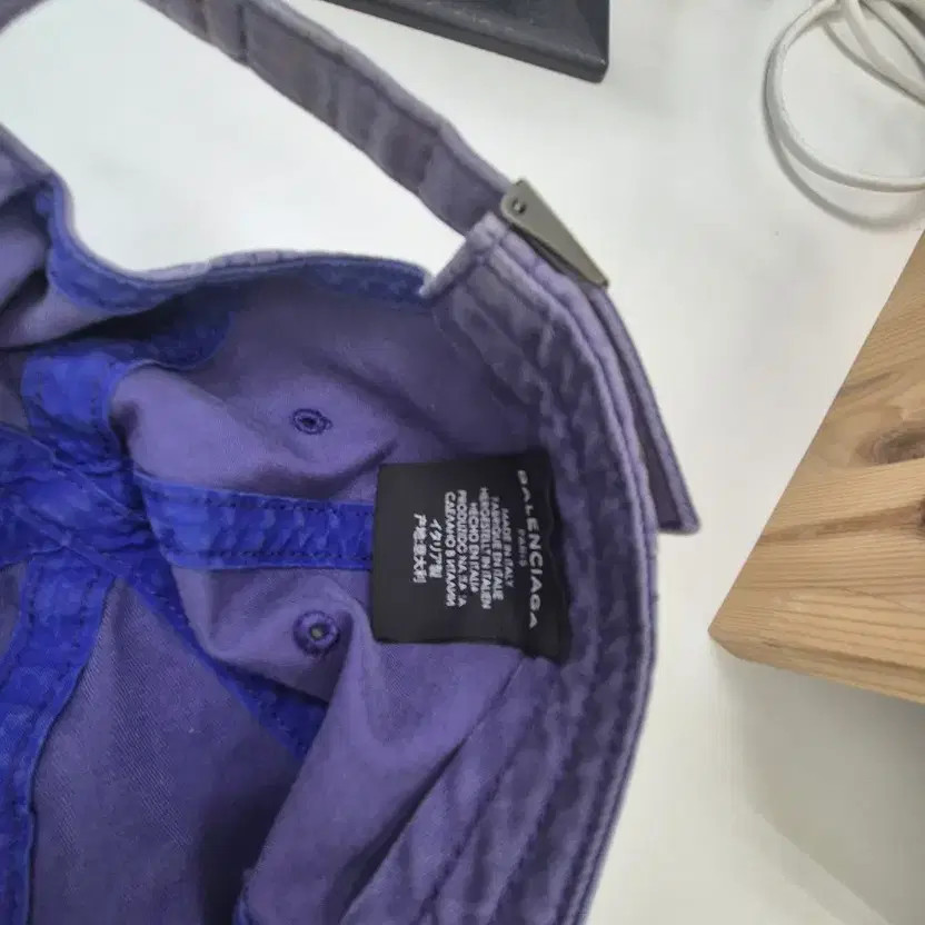 Balenciaga Baseball Cap thumbnail 3