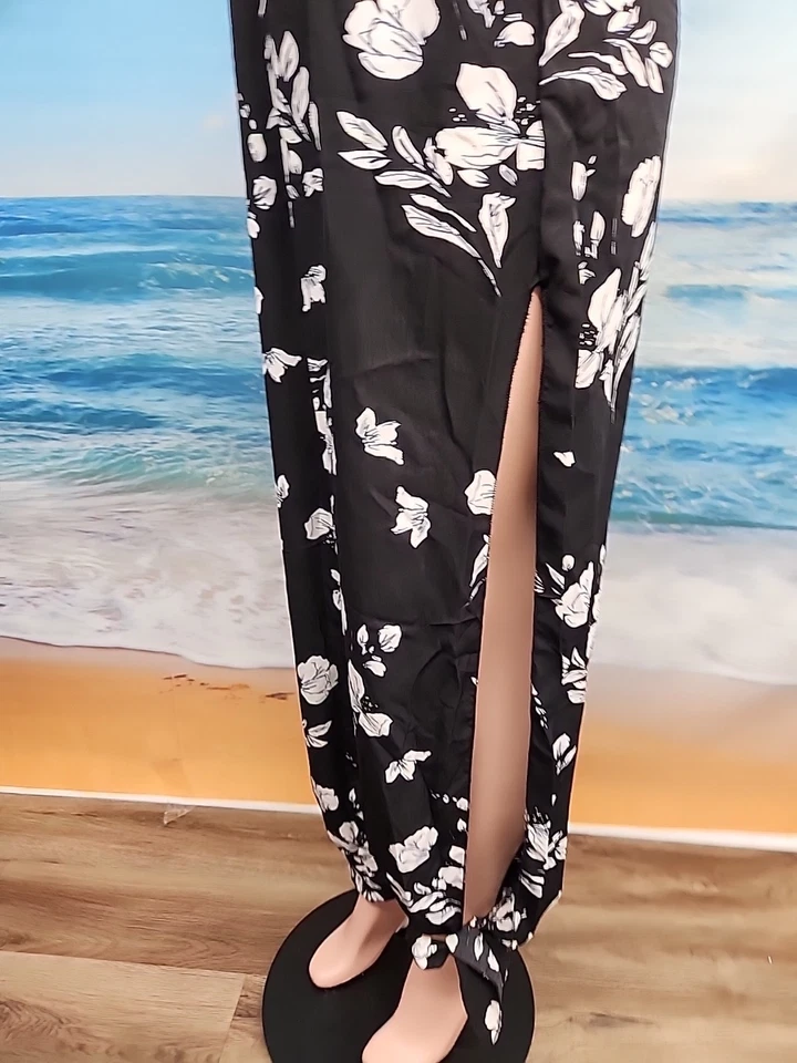 Nuevo con etiquetas Mono Lus Chic Sin Mangas Pierna Ancha Negro Blanco Floral Talla Única  Foto 4 de 4