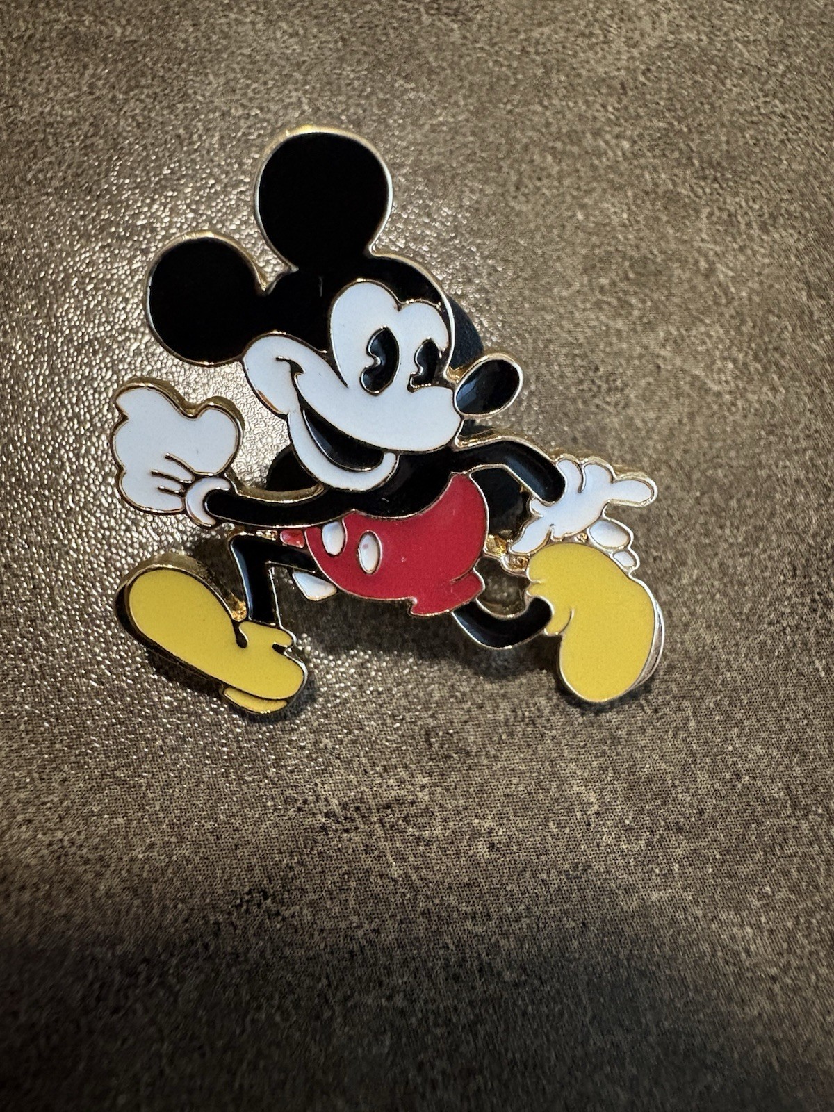 Classic Vintage Mickey Mouse Running Pin HTF