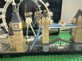 LEGO ARCHITECTURE: London (21034) With Box And Instructions