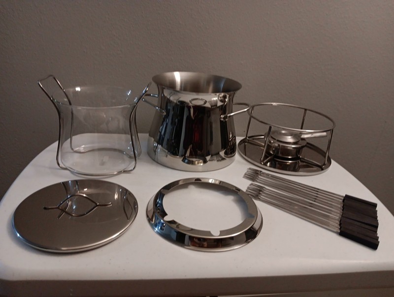 BODUM Fongafale #5070 Fondue Set for cheese, meat, and chocolate. See Details