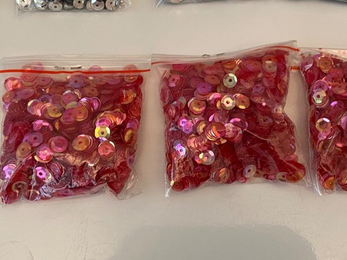 Paquete de 8 paquetes de lentejuelas ahuecadas redondas holograma plata lila 6 mm aprox 13600 piezas - Imagen 5 de 6