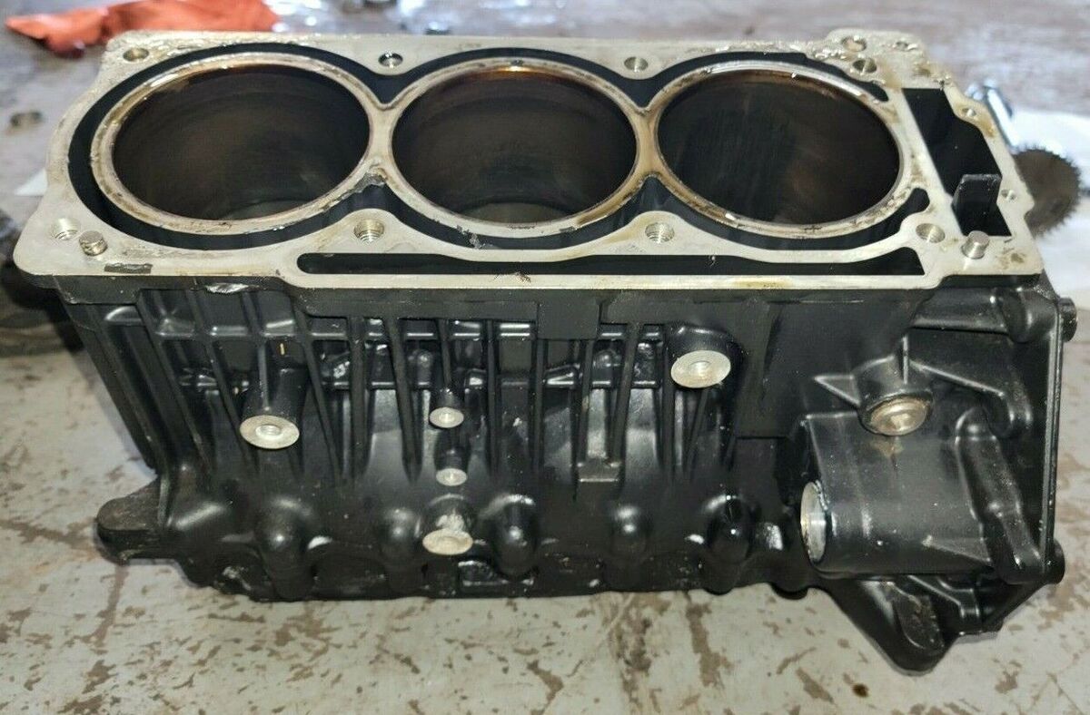 Sea Doo GTX RXP RXT 155 185 215 engine block case cases Sea Doo GTX RXP RXT 155 185 215 engine block case cases