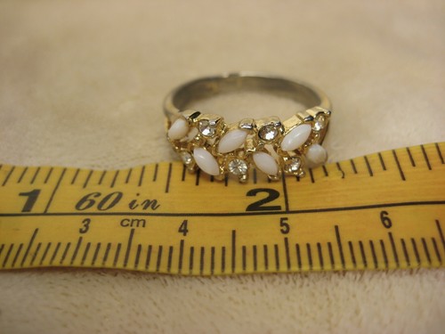 Vintage Feminine Faux Gold Cluster White Opel Clear Rhinestone Ring Size 8 - Picture 5 of 6