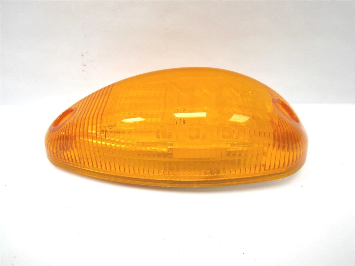 4221951C91 NEW INTERNATIONAL SIDE MARKER TURN SIGNAL LIGHT AMBER 