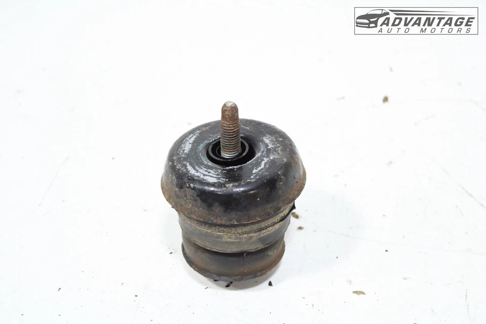 2015-2020 GMC YUKON OR FRAME MOUNT BRACKET UPPER CUSHION OEM - Image 4 of 4