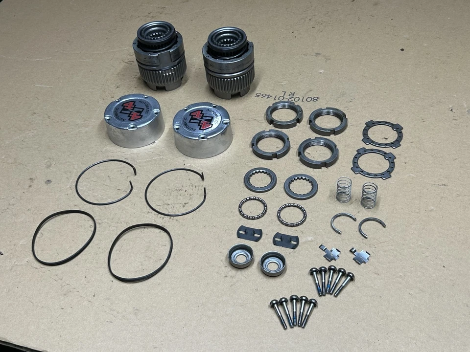 RECONSTRUIDO 80-96 Ford F-150 - Dana 44 IFS - 5 pernos bujes de bloqueo automático 4x4 automático Foto 3 de 4