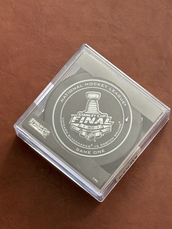 2013 NHL Stanley Cup Final Game 1 Official Puck Blackhawks Bruins New In Case